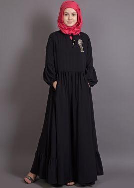 Black Readymade Puff Sleeved Crape Plain Abaya