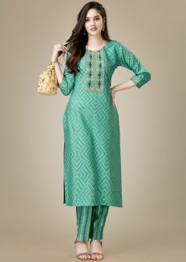 Green Readymade Printed Kurta & Pant Set