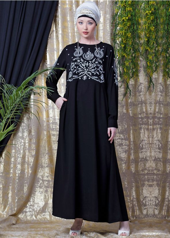 Readymade Black Embroidered Crape Abaya