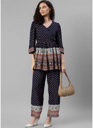 Blue Digital Printed Kurta Set In Rayon