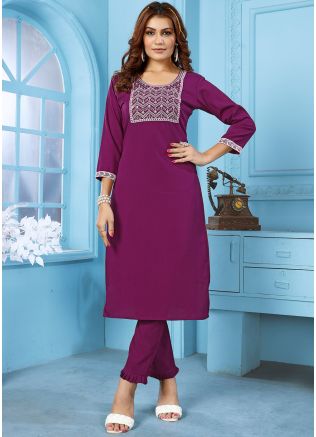 Purple Embroidered Kurta Set In Cotton